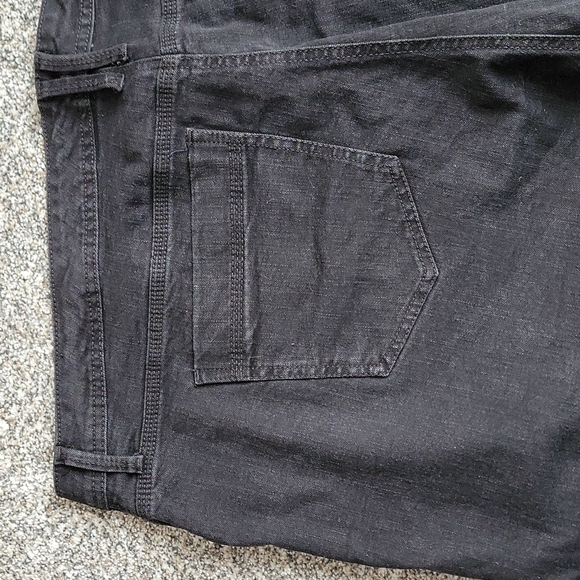 Gloria Vanderbilt Black Capris !!! - Picture 7 of 8